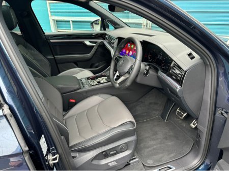 2023 Volkswagen Touareg N1 2 Seat Commercial Van €59,950 thumbnail