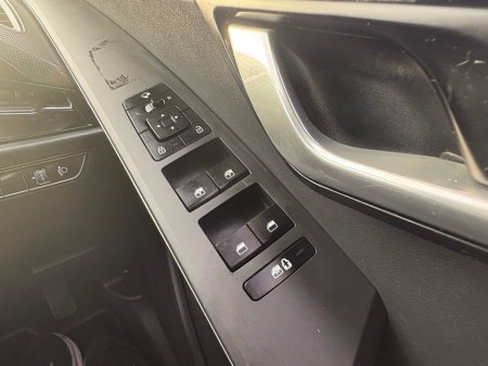 2023 Kia Niro Phev K3 5DR Auto, €33,900 thumbnail