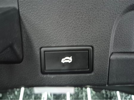 2023 Volkswagen Arteon 2.0 TDI 150HP AUTO €37,950 thumbnail