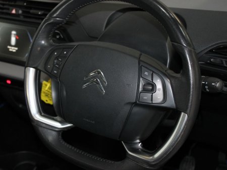 2015 Citroen C4 Picasso Grand C4picasso 1.6e-hdi (115) Selection €8,999 thumbnail