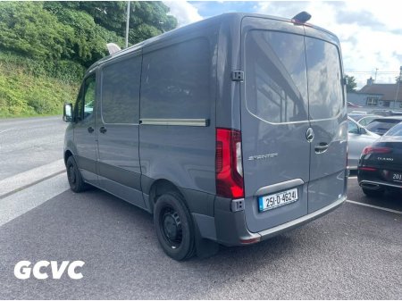 2025 Mercedes-Benz Sprinter 211 Compact Low Roof Manual