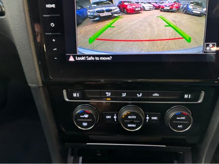 2018 Volkswagen Golf Automatic DSG  Bluemotion Hiline only 34000 kms €19,499 thumbnail