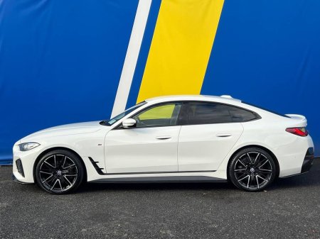 2022 BMW i4 XDRIVE40E M-SPORT COMPETITION // VIRTUAL COCKPIT // NEW 20" COMPETITION ALLOYS // AMBIENT LIGHTING €34,900 thumbnail