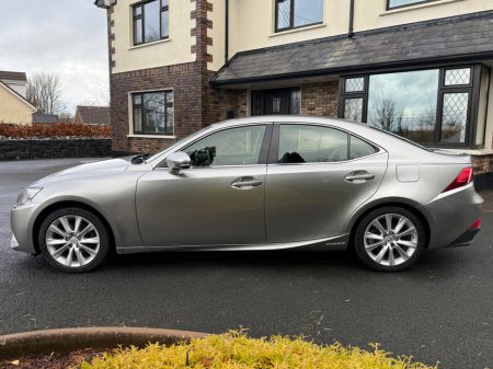 2016 Lexus IS 300 h 300h Executive €18,750