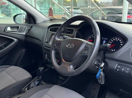 2020 Hyundai i20 1.0 T-GDI Deluxe Plus Auto €18,995 thumbnail