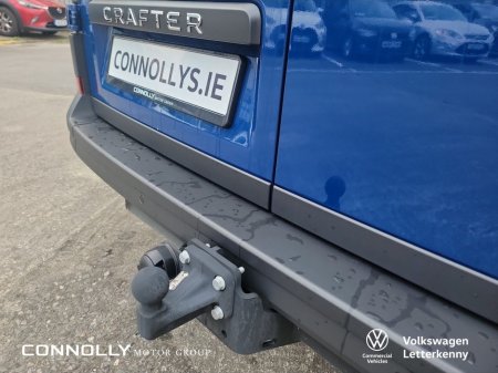 2026 Volkswagen Crafter CR35 Panel van Highline MWB 140 HP 2.0 TDI 8sp Automatic FWD €44,269 thumbnail