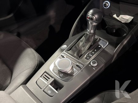 2017 Audi A3 1.4L TFSI AUTOMATIC - ALLOY WHEELS - MULTI FUNCTION STEERING WHEEL - CRUISE CONTROL - HEATING / AC CONTROLS - REVERSE CAMERA €17,950 thumbnail