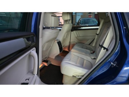 2015 Volkswagen Touareg CV 3.0 TDI 262BHP V6 5 SEATS €24,500 thumbnail