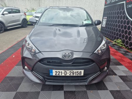 2022 Toyota Yaris 1.0 LUNA 4DR €16,950