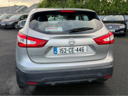 2015 Nissan Qashqai 1.2 PET SV E6 4DR