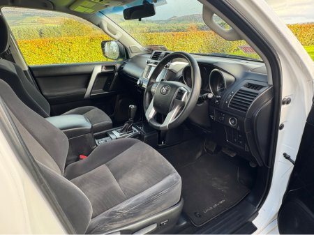 2016 Toyota Landcruiser 2.8 LWB GX COMMERCIAL 4DR AUTO €31,950 thumbnail