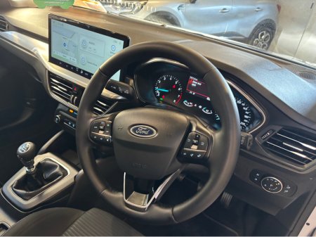 2025 Ford Focus TITANIUM 5DR 1.0T 125 MHE €27,499 thumbnail