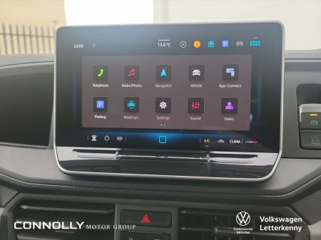 2026 Volkswagen Crafter CR35 Panel van Highline MWB 140 HP 2.0 TDI 8sp Automatic FWD €44,269 thumbnail