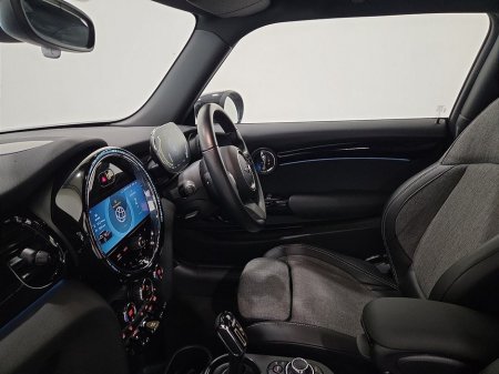 2022 MINI Hatch Electric Level 2 €20,950 thumbnail