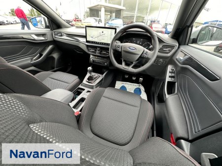 2026 Ford Focus St-Line 1.0 Mild-Hybrid 125Ps *Parking Pack* €36,450 thumbnail