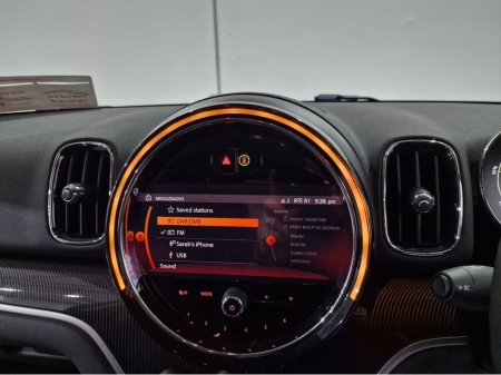 2021 MINI Countryman SE ALL4 EXCLUSIVE (PLUG IN HYBRID) AUTOMATIC **ONE OWNER / HUGE SPEC / APPLE CARPLAY / CRUISE CONTROL / FULL BLACK LEATHER / HEATED FRONT SEATS / REVERSE CAMERA / REAR TINTED GLASS / SAT NAV** €27,900 thumbnail