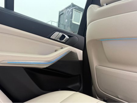 2022 BMW X5 XDRIVE45E 4DR AUTO G05H €62,950 thumbnail