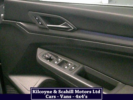 2022 Volkswagen Golf STYLE TDI €27,950 thumbnail