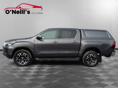 2021 Toyota Hilux INVINCIBLE D-4D 4WD #230 €32,999 thumbnail