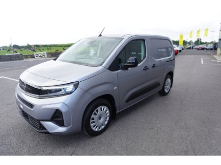 2026 Opel Combo Sportive 1.5 130PS AUTOMATIC €33,700 thumbnail