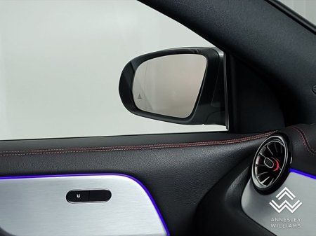 2021 Mercedes-Benz EQA EQA250 AMG Line 66.5 kWh €32,950 thumbnail