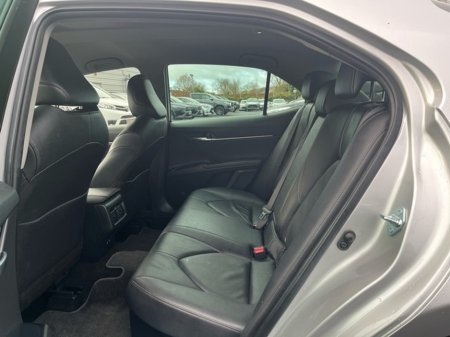 2021 Toyota Camry  €32,888 thumbnail