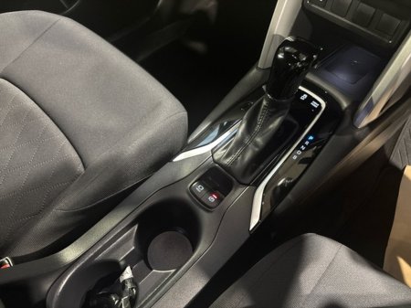 2025 Toyota Corolla Cross 1.8 SPORT HYBRID AUTO €40,450 thumbnail