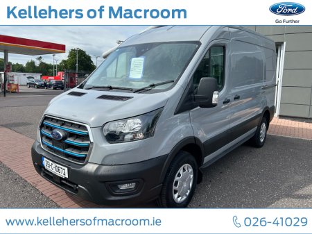 2025 Ford Transit TREND 350M 67KWH 135KW.  € 33,750 +VAT!