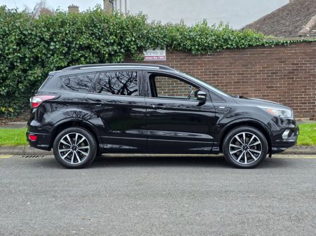 2017 Ford Kuga 1.5TDCi 120PS FWD ST-Line €17,999 thumbnail