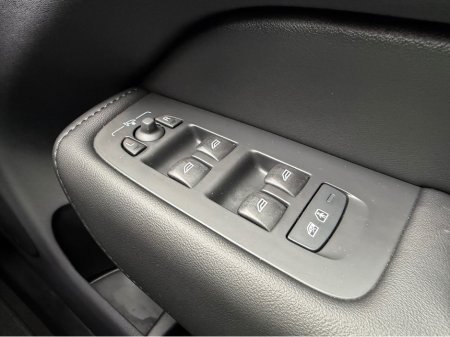 2023 Volvo XC60 ***SOLD***PLUS DARK T6 RECHARGE AWD//GREAT SPEC//LOVELY COLOUR COMBINATION//PANORAMIC ROOF//SIMI AND AA DEALER thumbnail