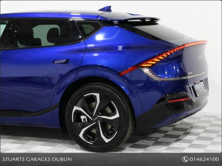2022 Kia EV6 EV6 GT LINE: YACHT BLUE METALLIC, BLACK AND IVORY ALCANTARA INTERIOR, SUNROOF, 360 CAMERAS, WIRELESS CHARGING, HEADS UP DISPLAY €31,945 thumbnail