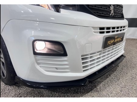 2019 Peugeot Partner 2019 Peugeot partner NEW MODEL 1.6Hdi 3 Seater professional €13,700