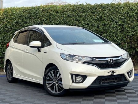 2016 Honda Fit SPORT 1.5 HYBIRD AUTO // REVERSE CAMERA // DIAMOND CUT ALLOYS // DIGITAL CLIMATE CONTROL €11,500