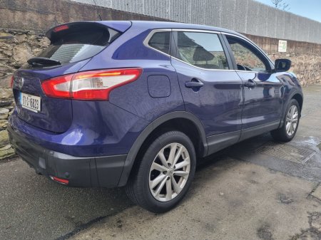 2017 Nissan Qashqai 1.5 DSL XE €8,950 thumbnail