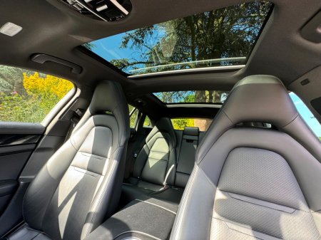 2018 Porsche Panamera SPT Turismo E HYB €62,884 thumbnail