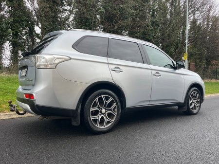 2015 Mitsubishi Outlander 2.2 DI-D 150PS 6MT 4WD 7-Seater Intense €11,950 thumbnail