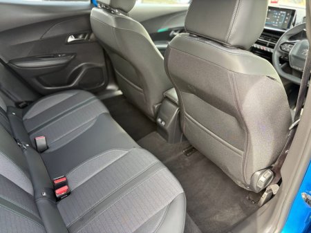 2022 Peugeot 2008 ALLURE PREMIUM + B-H BLUEHDI PLUS S/S €22,999 thumbnail