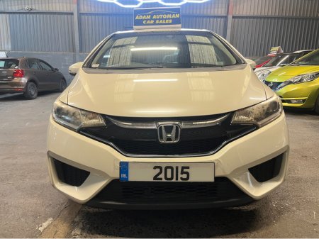 2015 Honda Fit 2015 hybrid auto €10,500