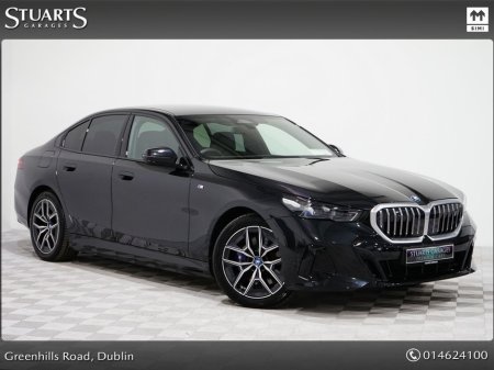 2025 BMW i5 * PANORAMIC SUNROOF AND COMFORT PACK* 19” UPGRADE ALLOYS, 570KM CLAIMED RANGE, SAPPHAIRE BLACK METALLIC, BLACK VEGANZA INTERIOR €99K NEW €63,945