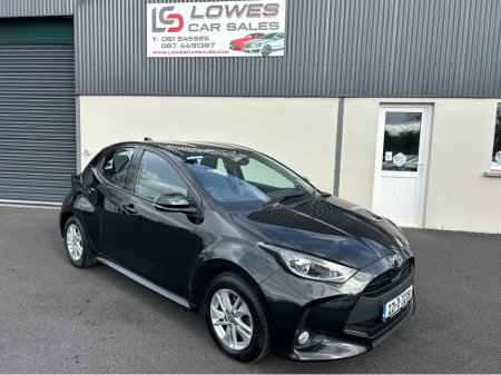 2022 Toyota Yaris 1.0 LUNA 4DR