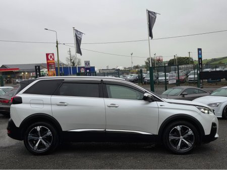 2018 Peugeot 5008 ( 182 REG ) GT LINE 7 SEATER  - DIGITAL DASH - CAMERA - ALLOYS -   CARPLAY ANDROID AUTO EU RADIO  PEARL WHITE €26,500 thumbnail