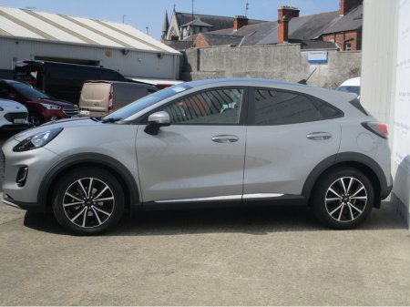 2023 Ford Puma AUTOMATIC TITANIUM 5DR 1.0T 125 MHEV WITH WINTER PACK AND SPARE WHEEL KIT. ONE CAREFUL OWNER AND FULL FORD SERVICE HISTORY  AND 3 YEARS WARRANTY !!! €30,950