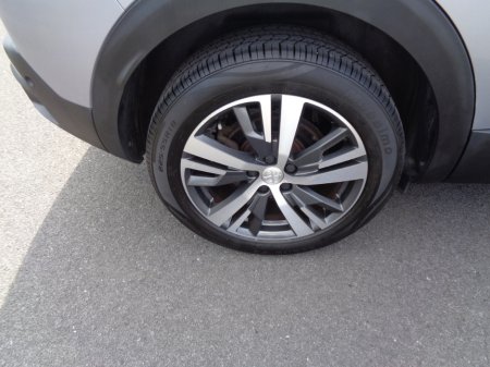 2021 Peugeot 3008 Allure 1.5 Blue HDI 130 bhp €29,900 thumbnail