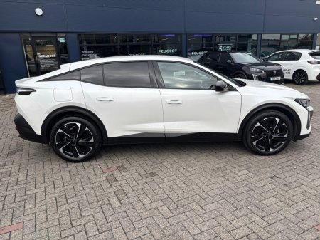 2024 Peugeot 408  €29,950
