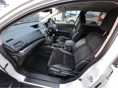 2017 Honda CR-V SR I-DTEC-LOW MILEGE --FULLY SERVICED €17,450 thumbnail