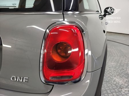 2018 MINI Hatch 3-Door One €15,975 thumbnail