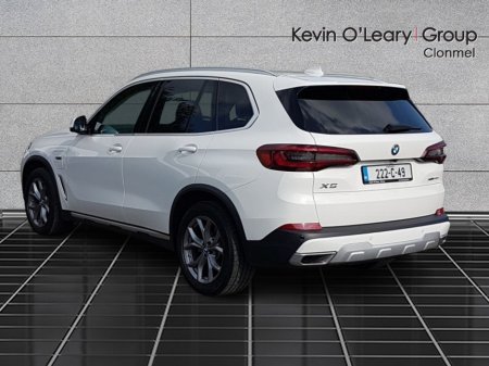 2022 BMW X5 xDrive45e xLine €59,900