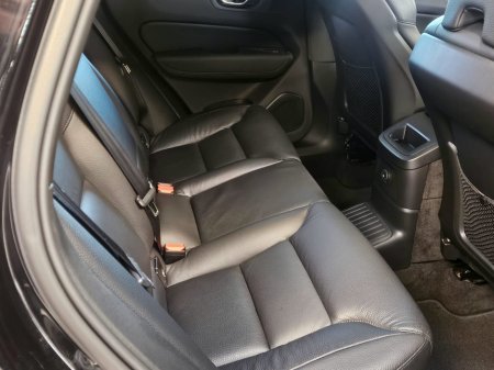2022 Volvo XC60  €42,950 thumbnail
