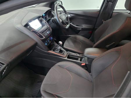2017 Ford Focus 1.5 TDCI ST-LINE 120PS - Sat Nav SOLD €12,900 thumbnail
