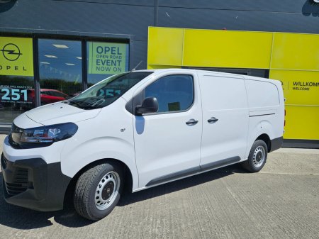 2025 Opel Vivaro  €25,950